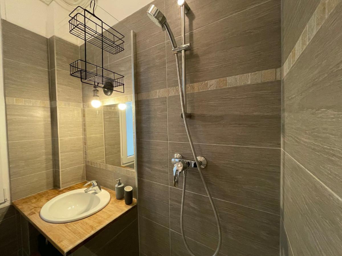 Nice Renting - Notre Dame - Cosy Loft Perfect View On The Roofs Exterior foto